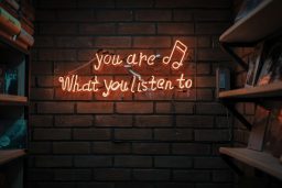 https://linktr.ee/MuzikGazer
